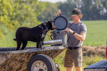 Load image into Gallery viewer, 99043 2.5 Gallon Bucket Cooler with Spigot Rough Country Canada