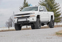 Charger l'image dans la galerie, B-C2071 Black Bull Bar - Chevy/GMC 1500 Truck &amp; SUV (07-20) Rough Country Canada
