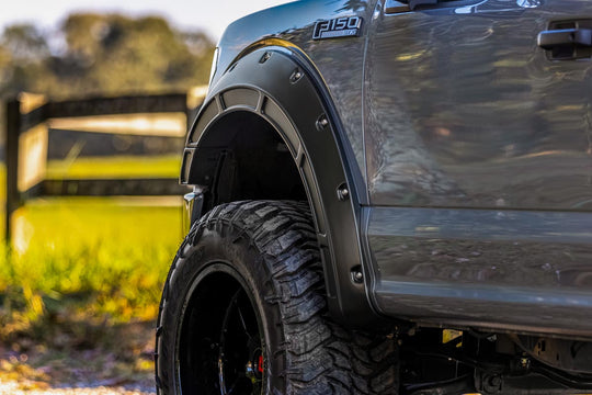 A-F11811-UX Defender Pocket Fender Flares - Silver - Ford F-150 2WD/4WD (15-20) Rough Country Canada