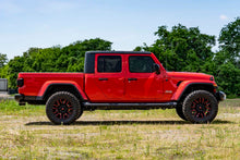 Load image into Gallery viewer, 63470 2.5 Inch Leveling Kit - Spacers - V2 - Jeep Gladiator JT 4WD (20-22) Rough Country Canada