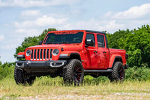 Load image into Gallery viewer, 63470 2.5 Inch Leveling Kit - Spacers - V2 - Jeep Gladiator JT 4WD (20-22) Rough Country Canada