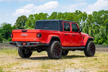 Load image into Gallery viewer, 63470 2.5 Inch Leveling Kit - Spacers - V2 - Jeep Gladiator JT 4WD (20-22) Rough Country Canada