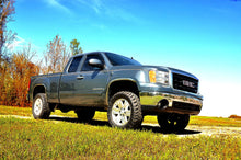 Charger l'image dans la galerie, 10730 3 Inch Lift Kit - Lift Knuckle - Chevy/GMC 1500 (07-13) Rough Country Canada