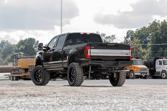 51370 6 Inch Lift Kit - No OVLDS - V2 - Ford Super Duty 4WD (2017-2022) Rough Country Canada
