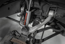 Load image into Gallery viewer, 10026 Red Forged Upper Control Arms - OE Upgrade - Chevy/GMC 1500 (99-06) Rough Country Canada