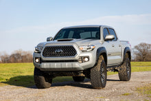 Charger l'image dans la galerie, F-T11621A-1D6 Pocket Fender Flares - 1D6 Silver Sky Metallic - Toyota Tacoma (16-23) Rough Country Canada