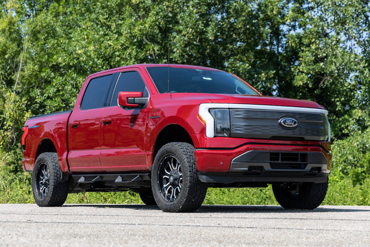 40900 3 Inch Lift Kit - Forged UCA - Ford F-150 Lightning 4WD (2022) Rough Country Canada