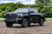 Load image into Gallery viewer, 71300 3.5 Inch Lift Kit - Rear Air Ride - Toyota Tundra 4WD (2022-2023) Rough Country Canada