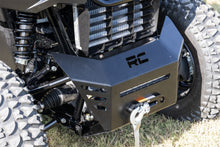 Load image into Gallery viewer, 92079 Winch Plate &amp; Winch - Honda Pioneer 520 Rough Country Canada
