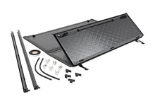 Load image into Gallery viewer, 47120500 Hard Low Profile Bed Cover - 5'3" Bed - Chevy/GMC Canyon/Colorado (15-22) Rough Country Canada
