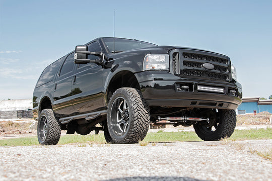 487.20 3 Inch Lift Kit - Ford Excursion 4WD (2000-2005) Rough Country Canada