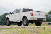 Charger l'image dans la galerie, 54431 3 Inch Lift Kit - N3 Struts - Ford F-150 4WD (2009-2013) Rough Country Canada