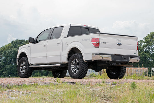 54440 3 Inch Lift Kit - M1 Struts - Ford F-150 4WD (2009-2013) Rough Country Canada