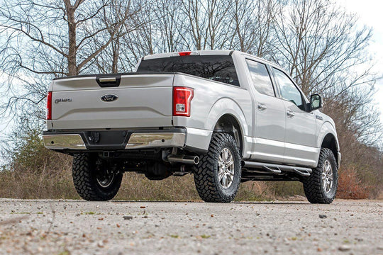 51014 3 Inch Lift Kit - Ford F-150 4WD (2014-2020) Rough Country Canada