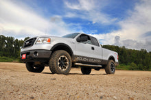 Load image into Gallery viewer, 57030 2.5 Inch Lift Kit - Molded - Ford F-150 2WD/4WD (2004-2008) Rough Country Canada