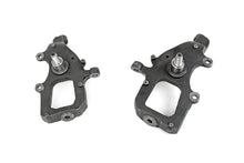 Load image into Gallery viewer, 1726BOX1 2 Inch Lowering Spindles - Ford F-150 2WD (2004-2008) Rough Country Canada