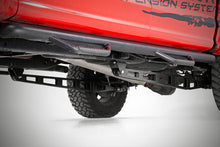 Load image into Gallery viewer, 1070A Traction Bar Kit - Ford F-150 4WD (2015-2020) Rough Country Canada