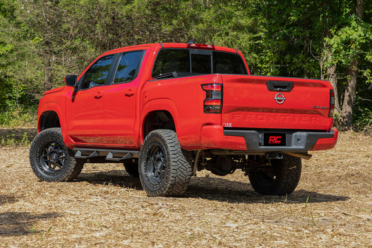 AL622224 AL2 Drop Steps - Crew Cab - Nissan Frontier 2WD/4WD (2005-2023) Rough Country Canada