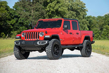 Charger l'image dans la galerie, 64950 3.5 Inch Lift Kit - Springs - Vertex - Jeep Gladiator JT 4WD (20-22) Rough Country Canada