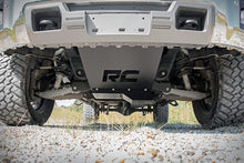 Load image into Gallery viewer, 222 Full Skid Package - Chevy/GMC 1500 4WD (14-18) Rough Country Canada