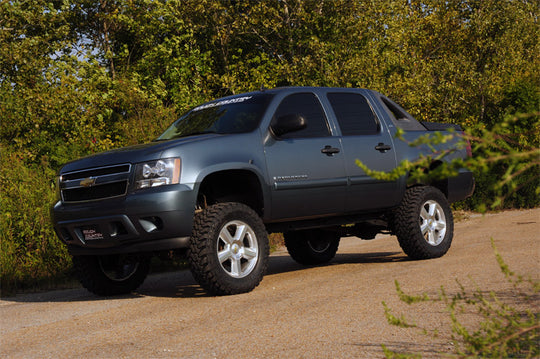 20901 7.5 Inch Lift Kit - N3 Struts - Chevy Avalanche 1500 2WD/4WD (07-13) Rough Country Canada