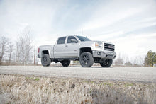 Charger l'image dans la galerie, 22431 5 Inch Lift Kit - Alum/Stamp Steel - Chevy/GMC 1500 (14-18) Rough Country Canada