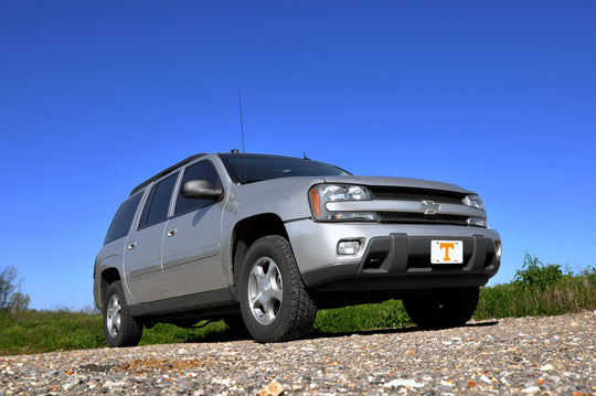 289 2 Inch Lift Kit - Chevy/GMC Envoy/Trailblazer 2WD/4WD (2002-2009) Rough Country Canada