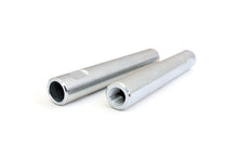 Charger l'image dans la galerie, 1107 HD Tie Rod Sleeves - Chevy/GMC 2500HD/3500HD (11-23) Rough Country Canada