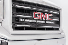Charger l'image dans la galerie, 70625 LED Light - Behind Grille Mount - 30" Chrome Single Row - Chevy/GMC 1500 (14-18) Rough Country Canada