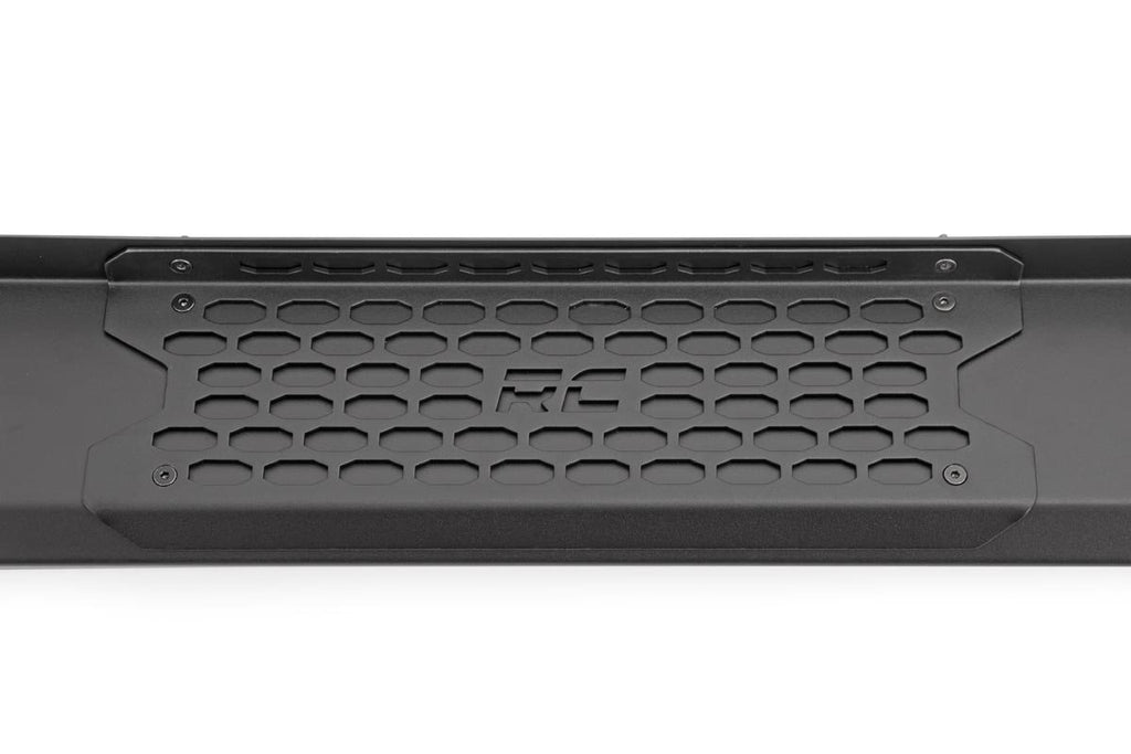 SRB091785 HD2 Running Boards - Crewmax Cab - Ram 1500 (09-18)/2500 (10-18) Rough Country Canada