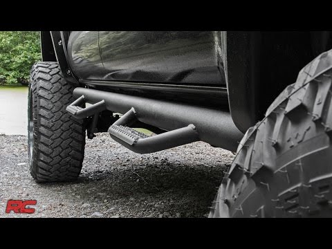 RCT0589CC Nerf Steps - Full Length - Crew - 6 Ft Bed - Toyota Tacoma (05-23) Rough Country Canada