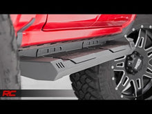 Load image into Gallery viewer, SRB990677 HD2 Running Boards - Ext Cab - Chevy/GMC 1500/2500HD (99-06 &amp; Classic) Rough Country Canada