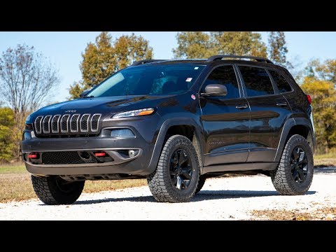 60400 2 Inch Leveling Lift Kit - Jeep Cherokee KL 2WD/4WD (2014-2022) Rough Country Canada