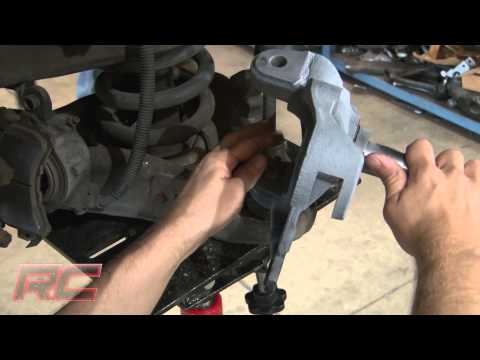 724 Lowering Kit - 2 Inch FR - 2.5 Inch RR - Chevy/GMC S10 Truck (82-03)/Sonoma (91-03) Rough Country Canada