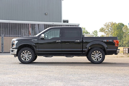 569 2 Inch leveling Kit - Aluminum - Ford F-150 2WD/4WD (2014-2023) Rough Country Canada