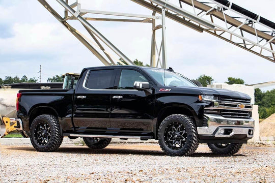 501065 2 Inch Leveling Kit - Loaded Strut - Chevy/GMC 1500 (19-23) Rough Country Canada