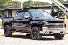 Load image into Gallery viewer, 501065 2 Inch Leveling Kit - Loaded Strut - Chevy/GMC 1500 (19-23) Rough Country Canada