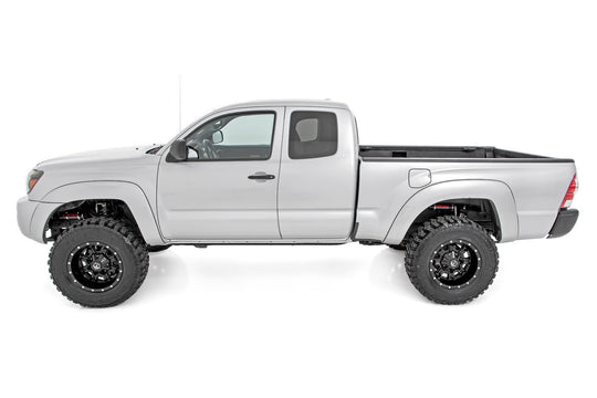 689035 Vertex 2.5 Adjustable Coilovers - Front - 3.5" - Toyota Tacoma (05-23) Rough Country Canada