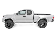 Load image into Gallery viewer, 689010 Vertex 2.5 Adjustable Coilovers - Front - 3" - Toyota Tacoma (05-23) Rough Country Canada