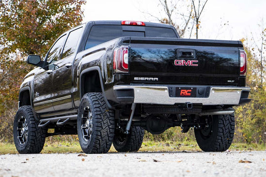 RCC1489CC Nerf Steps - Full Length - Crew - 5.5 Ft Bed - Chevy/GMC 1500 (14-18) Rough Country Canada