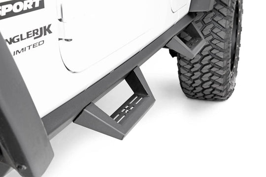 90765B Contoured Drop Steps - 4 Door - Jeep Wrangler JK 2WD/4WD (07-18) Rough Country Canada