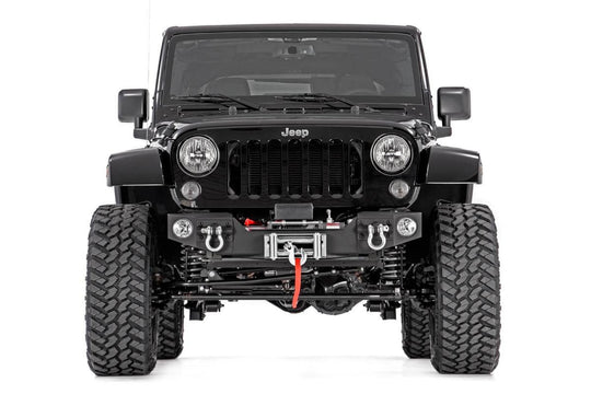 1062 Front Hybrid Stubby Bumper - Fog Mounts - Jeep Wrangler JK (07-18) Rough Country Canada