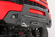 Charger l'image dans la galerie, 10805 Hidden Winch Bumper - Chevy Silverado 1500 2WD/4WD (2019-2022) Rough Country Canada
