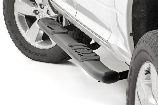 21003 Oval Nerf Step - Crew Cab - Black - Ram 1500 (10-18)/2500 (10-23) Rough Country Canada