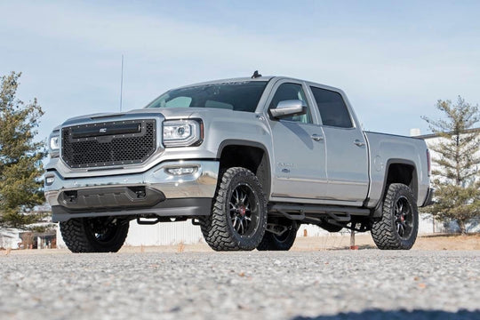 12430 3.5 Inch Lift Kit - Cast Steel LCA - Chevy/GMC 1500 (14-18) Rough Country Canada