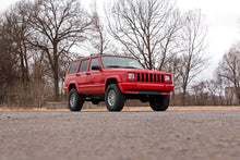 Load image into Gallery viewer, 670X70 3 Inch Lift Kit - SII - RR AAL - V2 Shocks - Jeep Cherokee XJ (84-01) Rough Country Canada