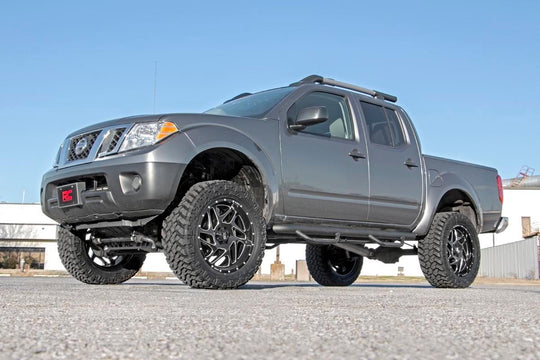 87932 6 Inch Lift Kit - N3 Struts - Nissan Frontier 2WD/4WD (2005-2021) Rough Country Canada