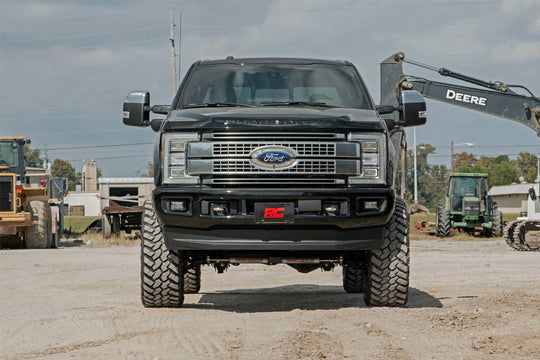 56020 6 Inch Lift Kit - 4-Link - OVLD - Ford Super Duty 4WD (2017-2022) Rough Country Canada