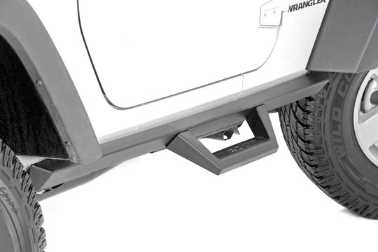 90763 Contoured Drop Steps - 2 Door - Jeep Wrangler JK 4WD (2007-2018) Rough Country Canada