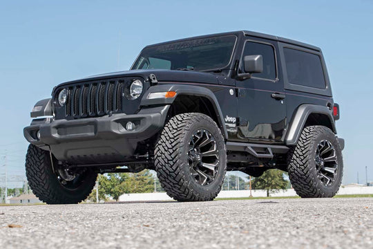 90761 Contoured Drop Steps - 2 Door - Jeep Wrangler JL 4WD (2018-2023) Rough Country Canada